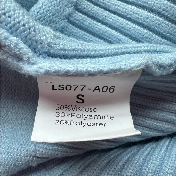 Lillusory 2-Piece Sweater Set Size Small - Picture 7 of 7